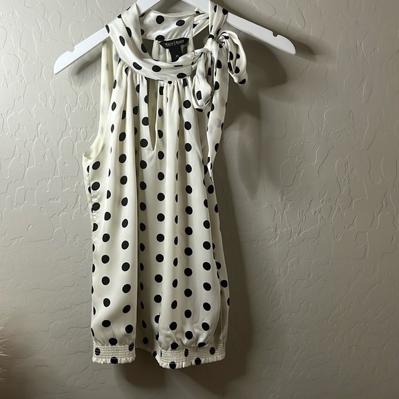 White House, black market, blousy, tank top polkadots, elastic trim size XS - Picture 1 of 8